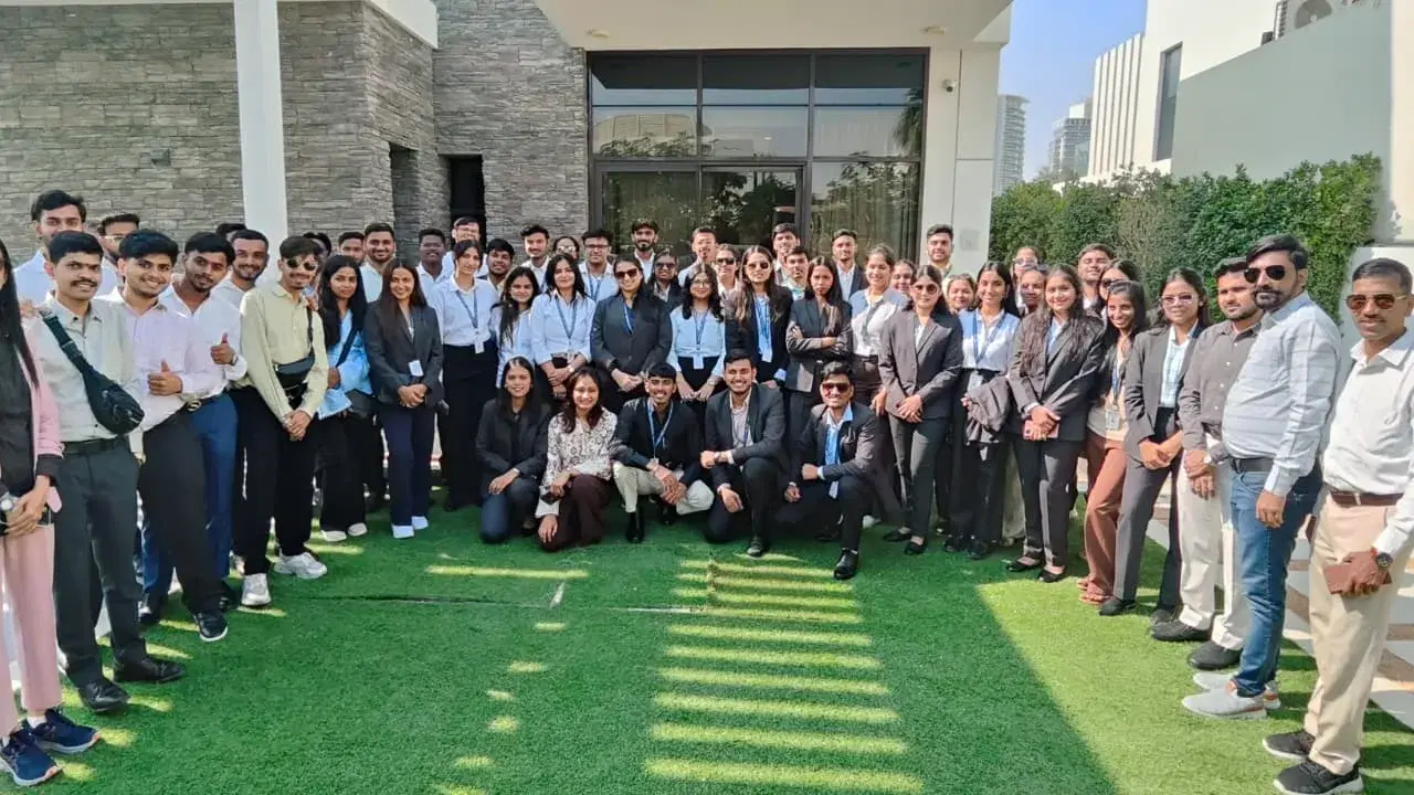 SASMIRA's Business School Mumbai International  And Domestic Visit photo 4